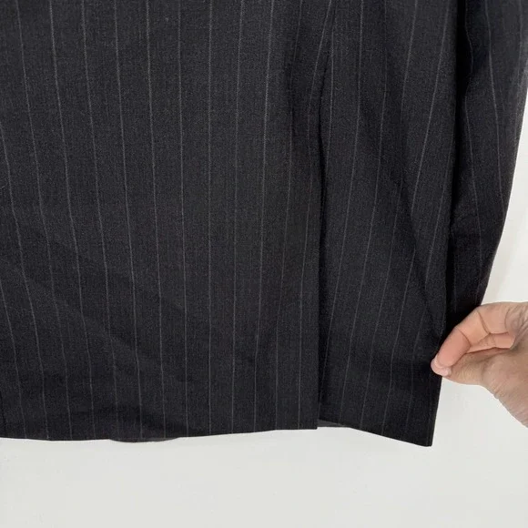 Stafford Blazer Mens 46R Charcoal Pinstripe 2 Button Classic Fit Super 100s Wool
